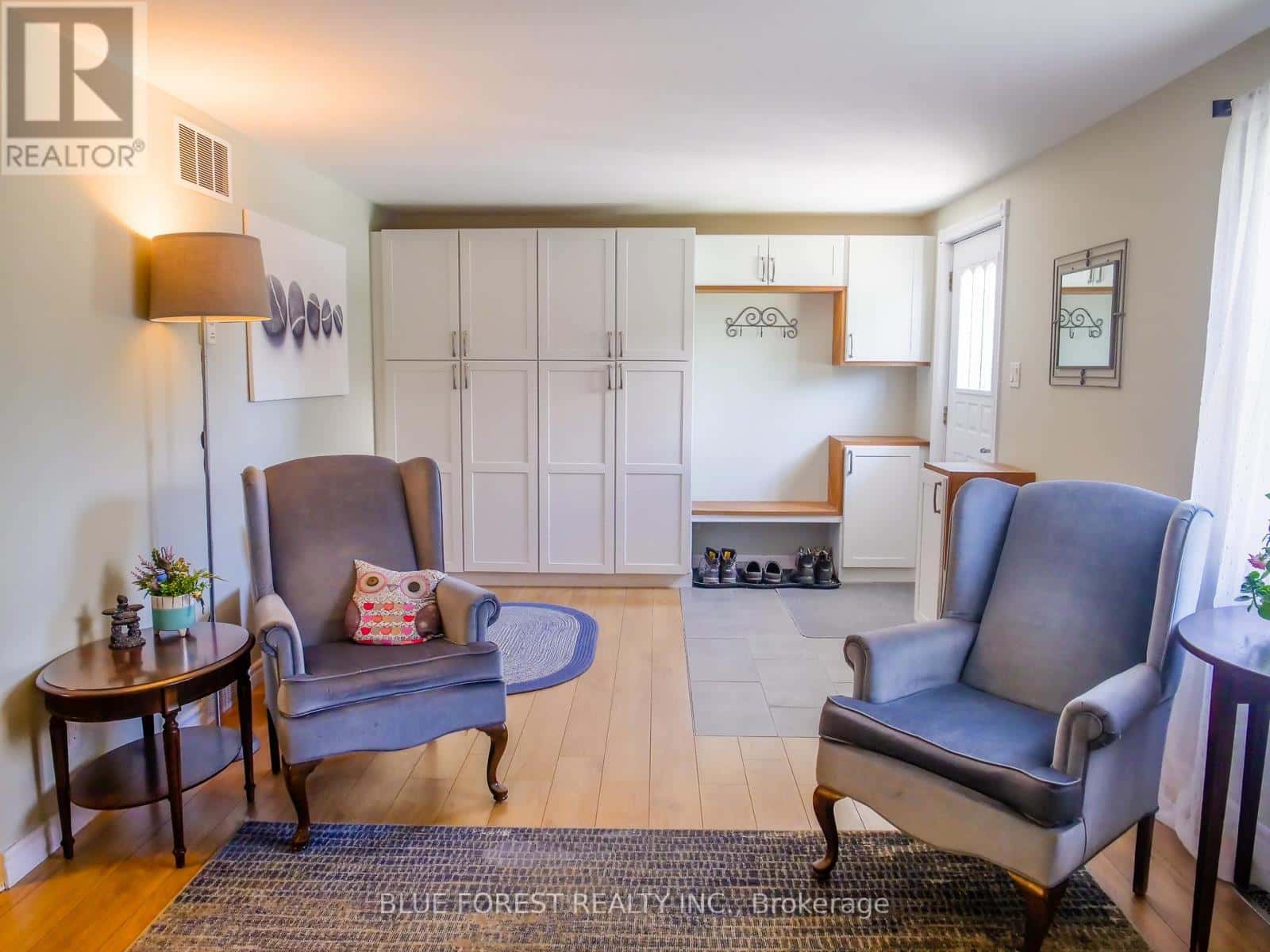 183 NANCY STREET — Dutton/Dunwich (Dutton), Ontario - Photo 5 of 43