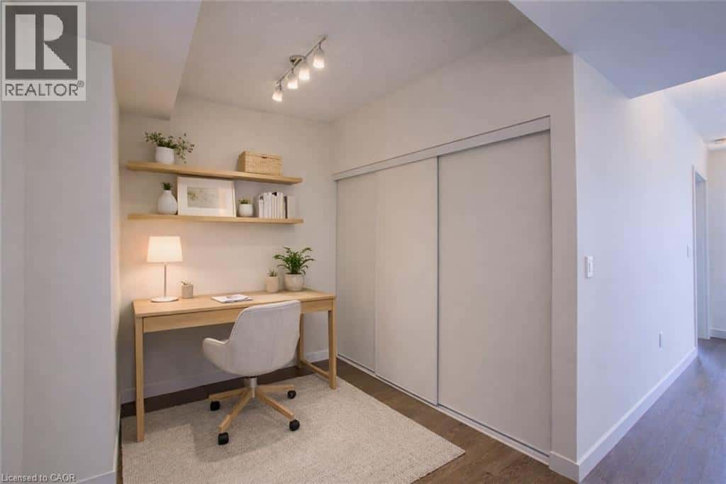 Cambridge — Cambridge - Photo 4 of 33