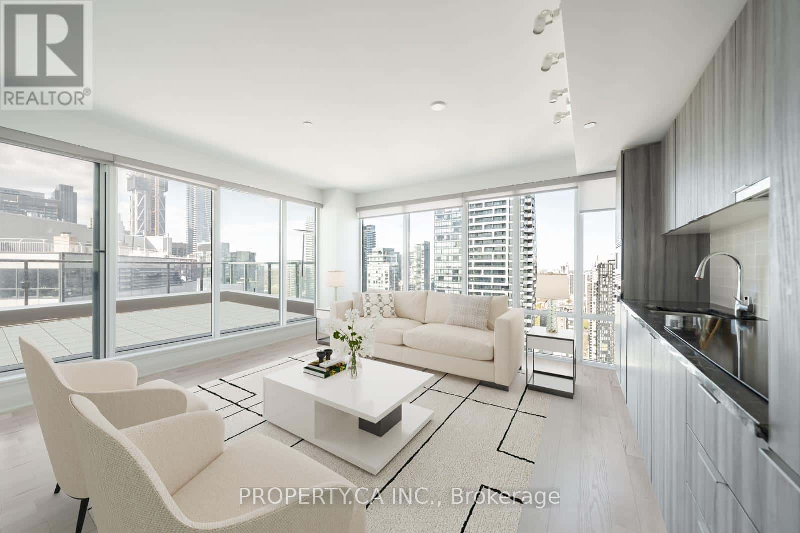 Toronto (Bay Street Corridor) — Toronto (Bay Street Corridor) - Photo 4 of 28