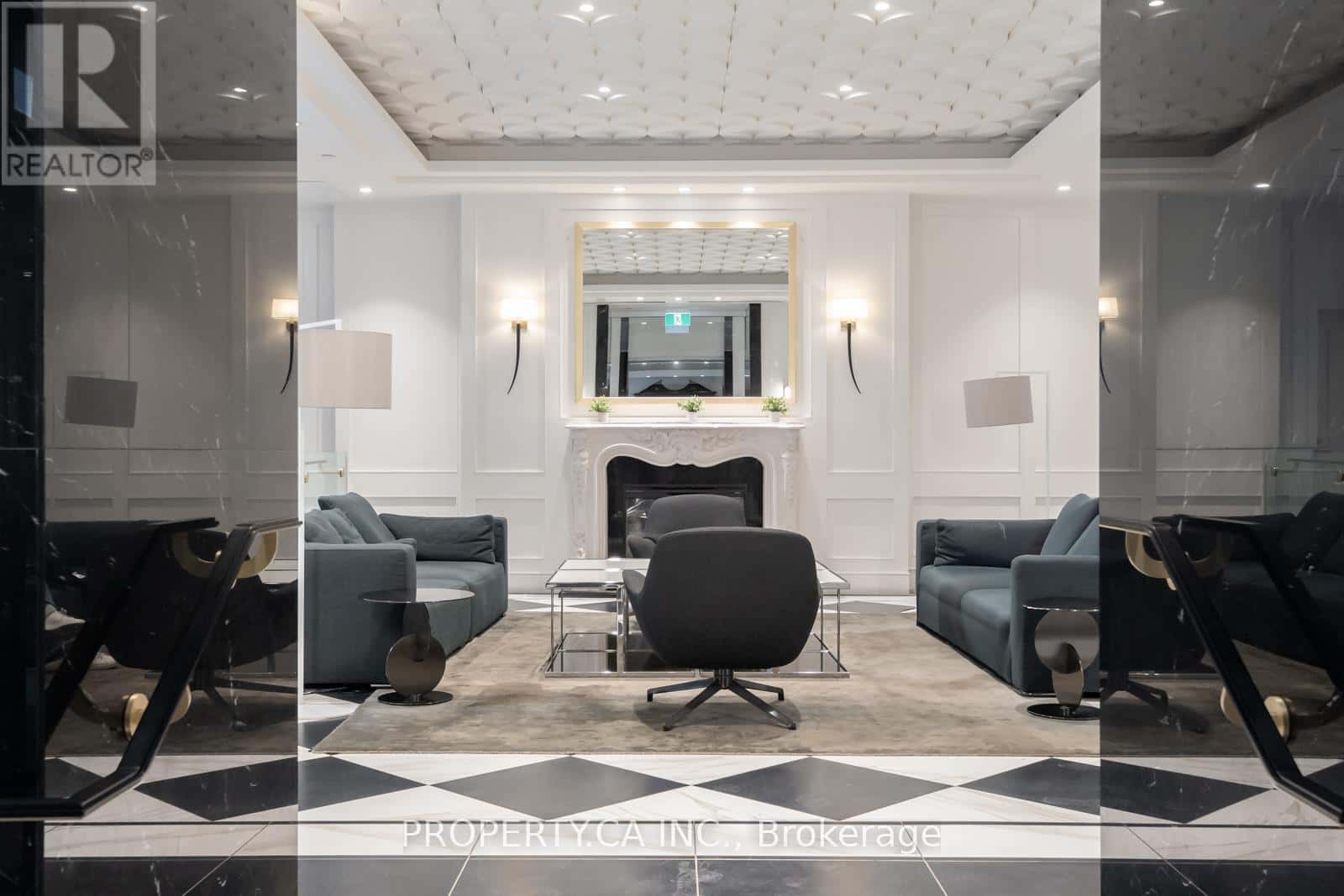 Toronto (Bay Street Corridor) — Toronto (Bay Street Corridor) - Photo 3 of 28