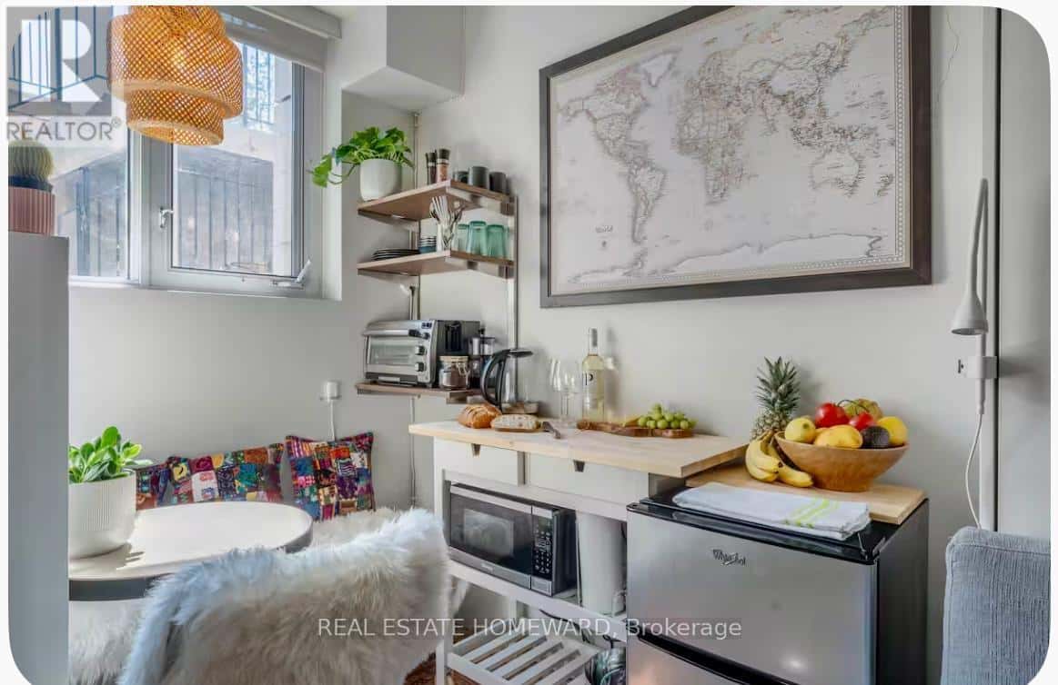 Toronto (Annex) — Toronto (Annex) - Photo 4 of 17