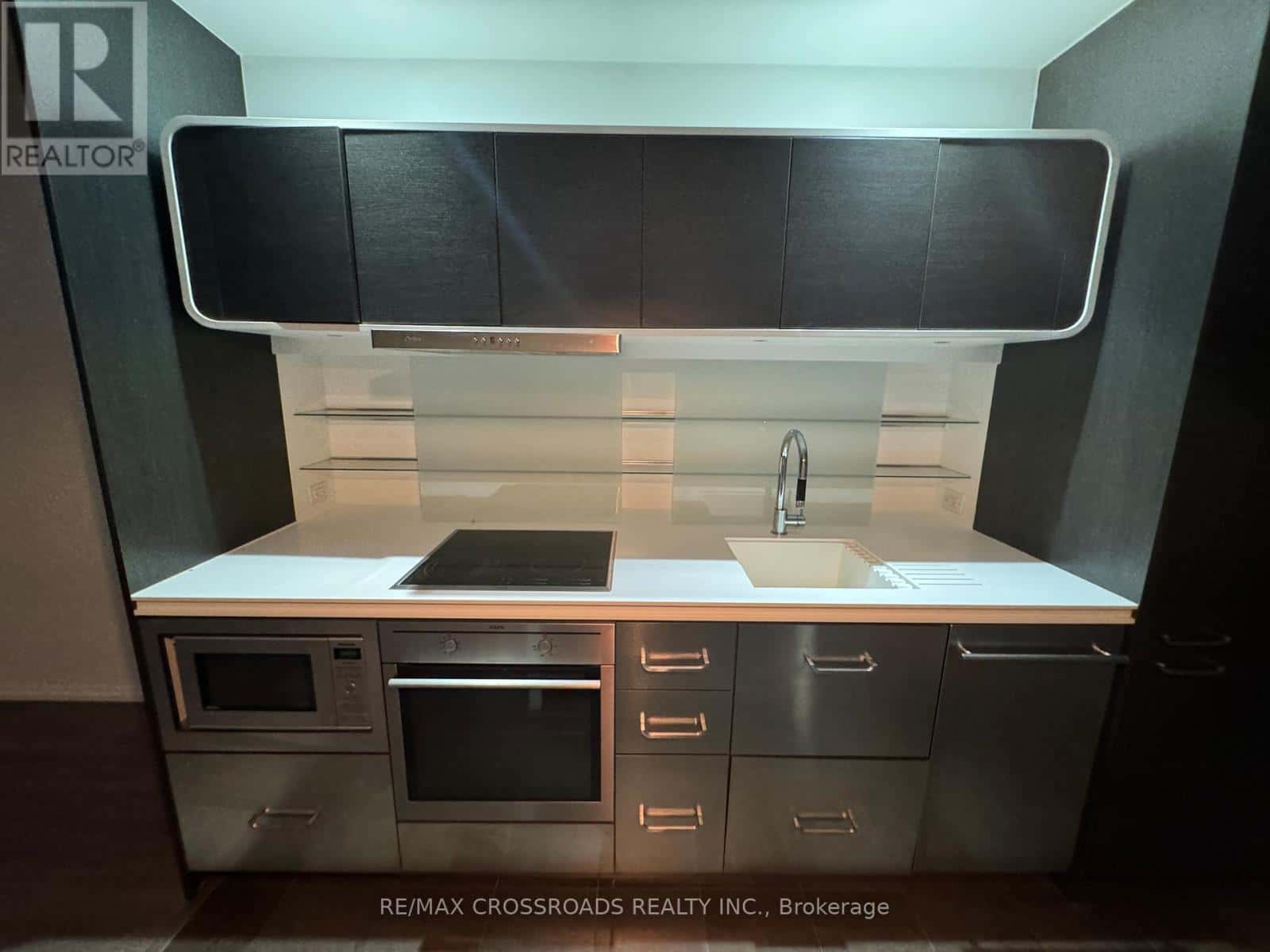 Toronto (Church-Yonge Corridor) — Toronto (Church-Yonge Corridor) - Photo 3 of 12