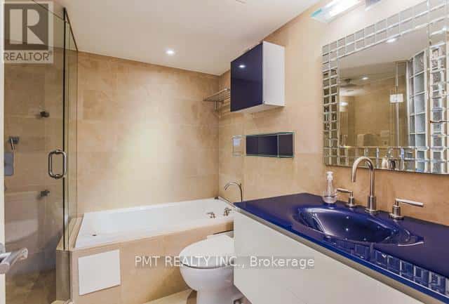 Toronto (Annex) — Toronto (Annex) - Photo 3 of 26