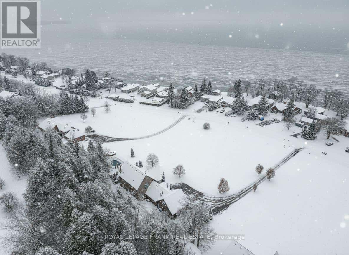 300 SNUG HARBOUR ROAD — Kawartha Lakes (Fenelon), Ontario - Photo 4 of 50