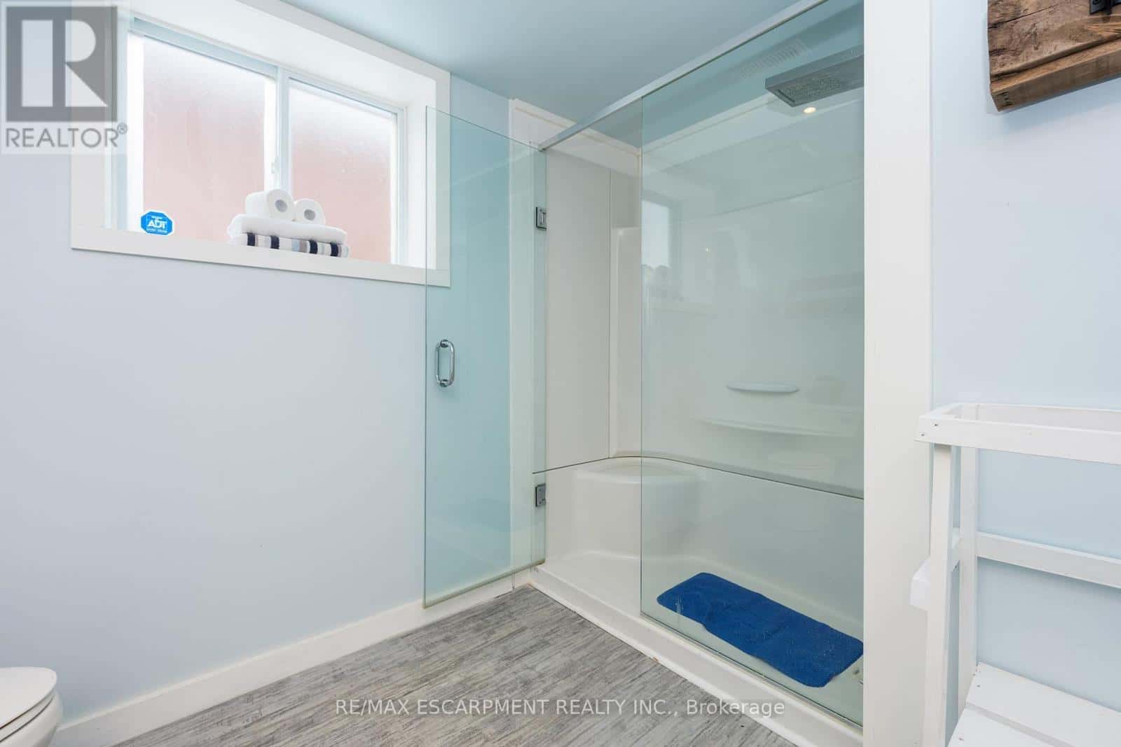 Orangeville — Orangeville - Photo 4 of 46