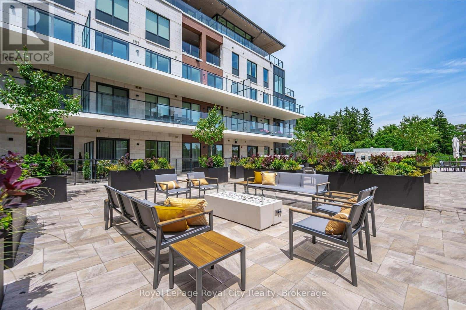 Centre Wellington (Elora/Salem) — Centre Wellington (Elora/Salem) - Photo 2 of 35