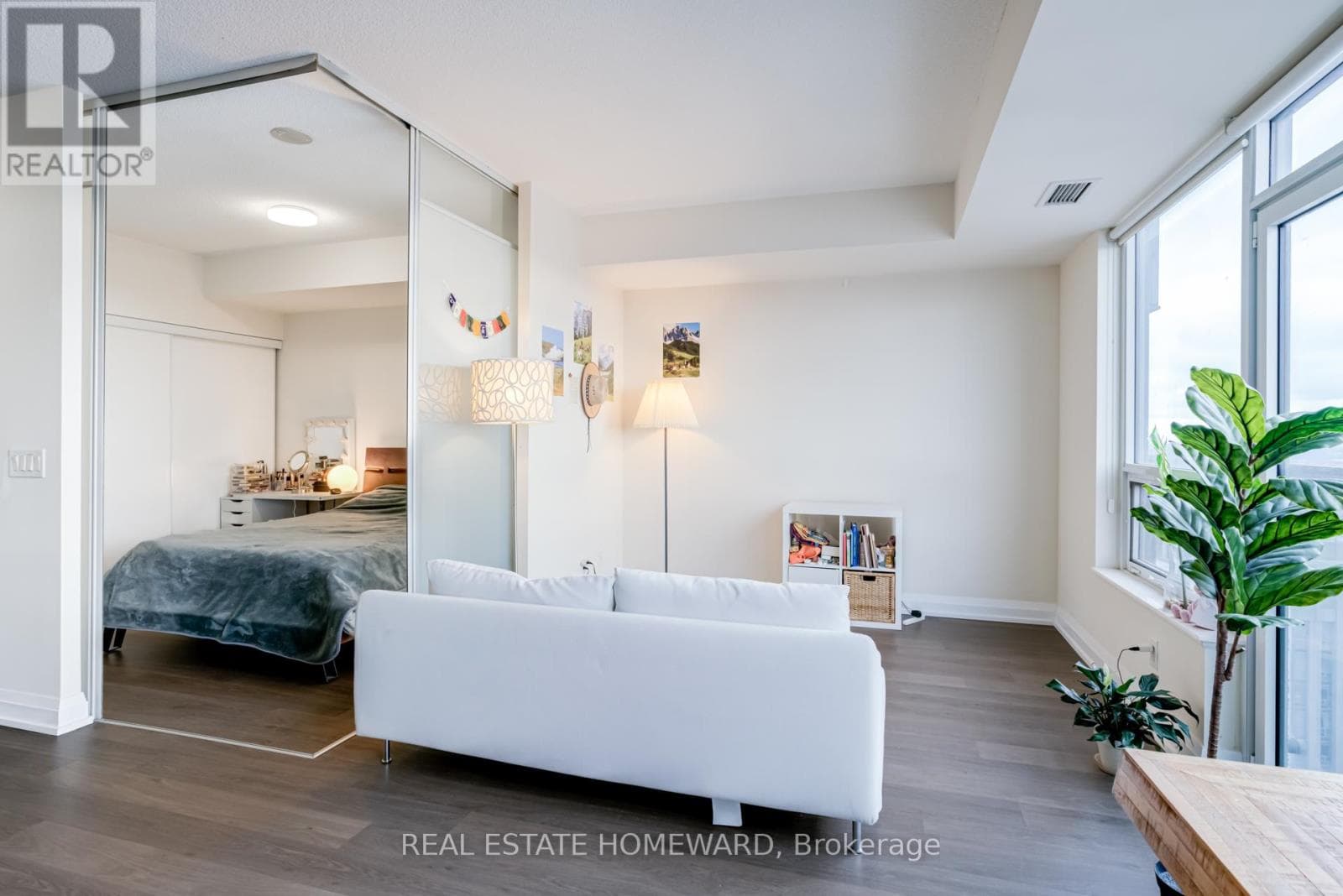 Toronto (Willowdale East) — Toronto (Willowdale East) - Main photo