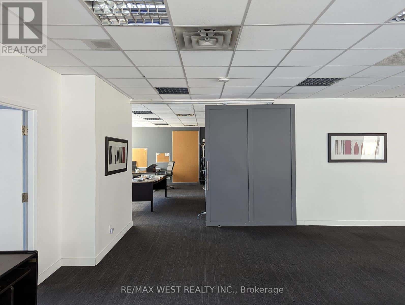 Toronto (Annex) — Toronto (Annex) - Photo 4 of 13