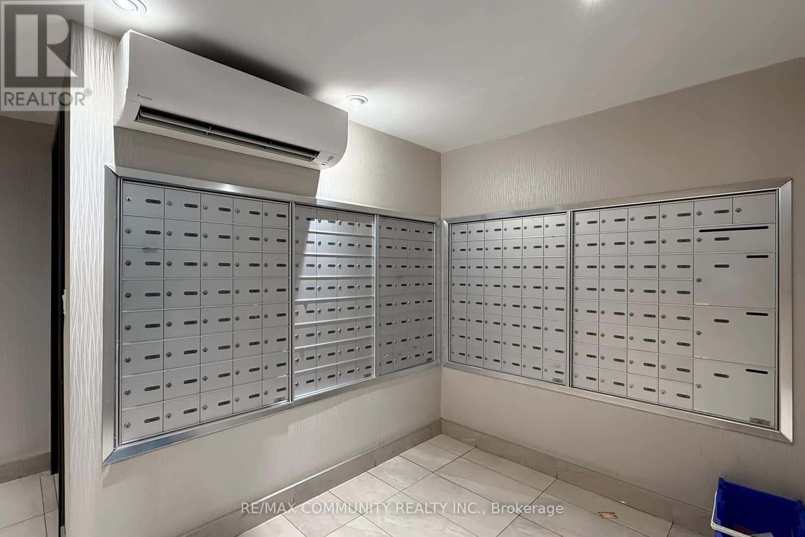 213 - 2 GLAMORGAN AVENUE — Toronto (Dorset Park) - Photo 2 of 47