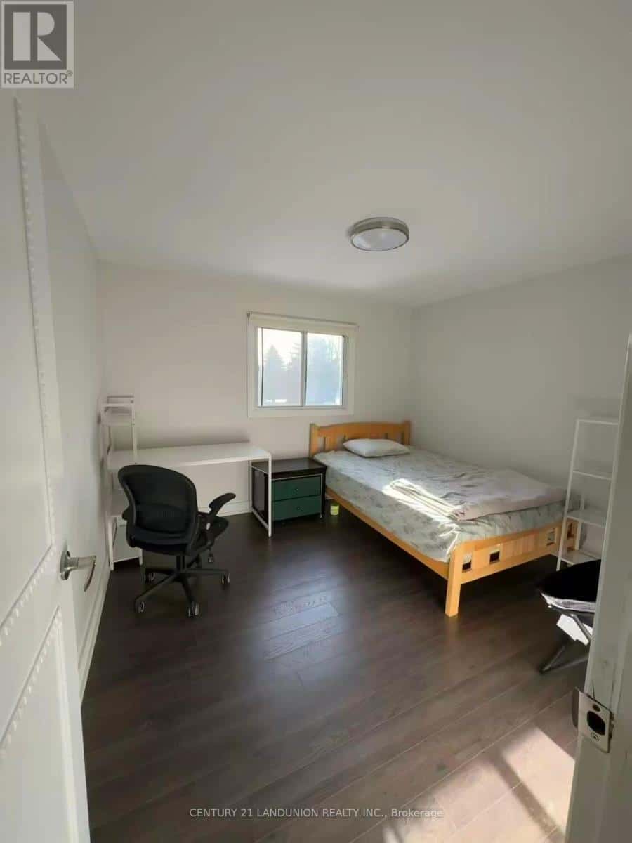 Toronto (Agincourt North) — Toronto (Agincourt North) - Photo 2 of 8