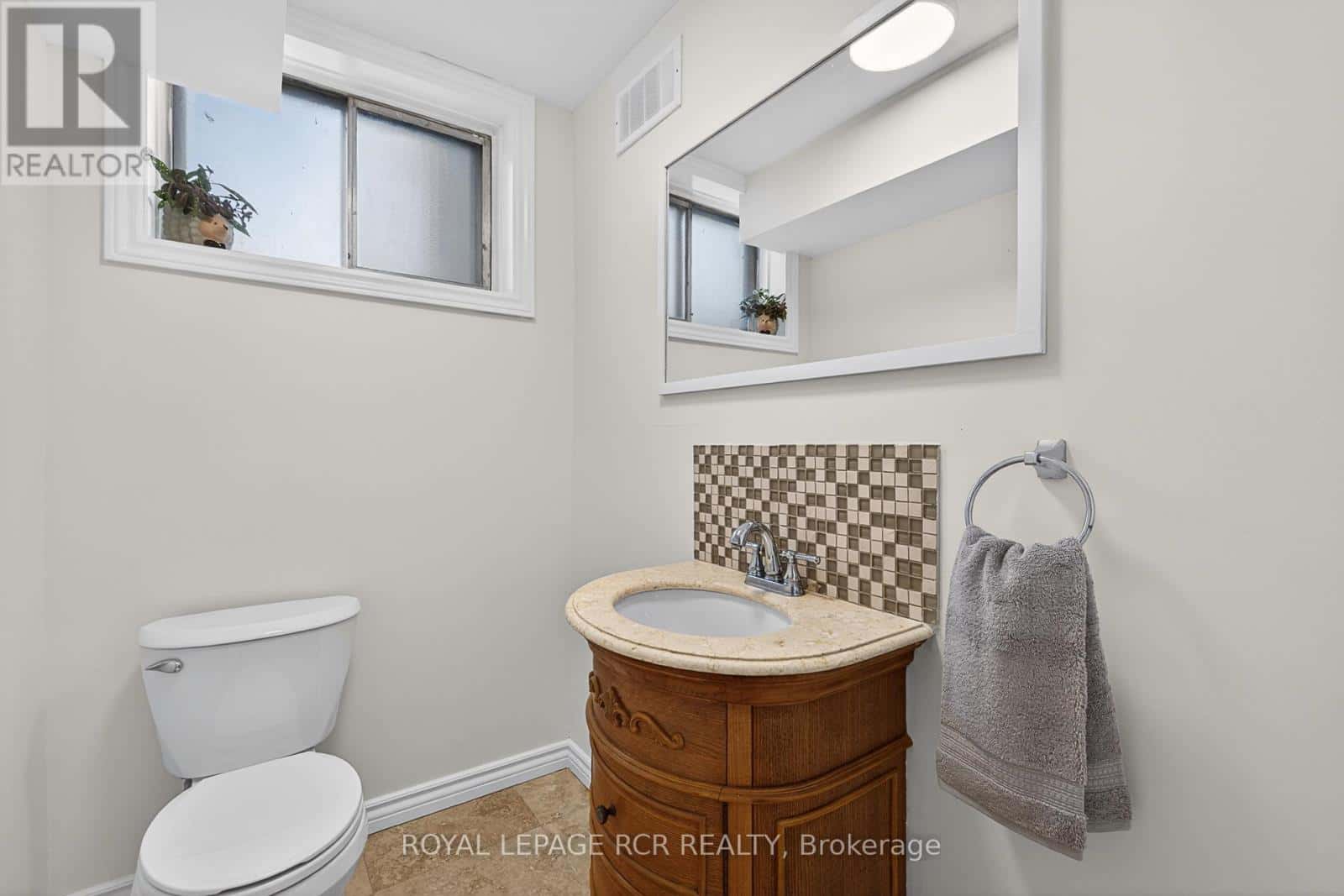 5555 MOUNT ALBERT ROAD — East Gwillimbury (Mt Albert) - Photo 3 of 50