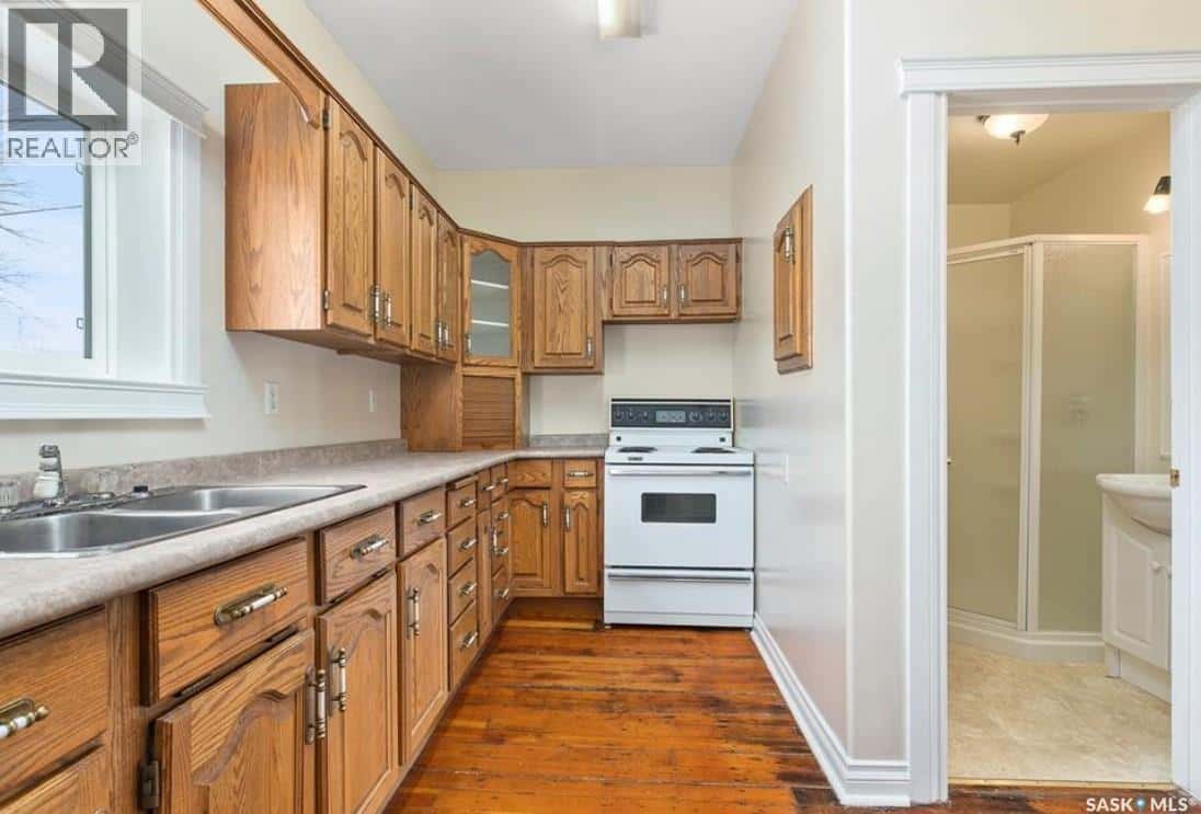 Saskatoon — Saskatoon - Photo 4 of 18