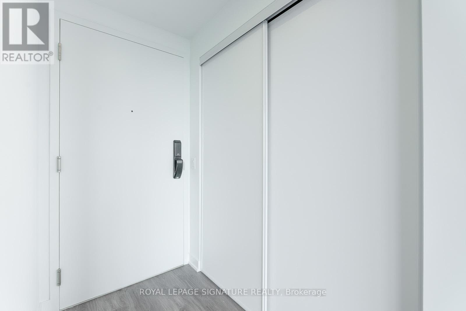 1309 - 28 ANN STREET — Mississauga (Port Credit) - Main photo