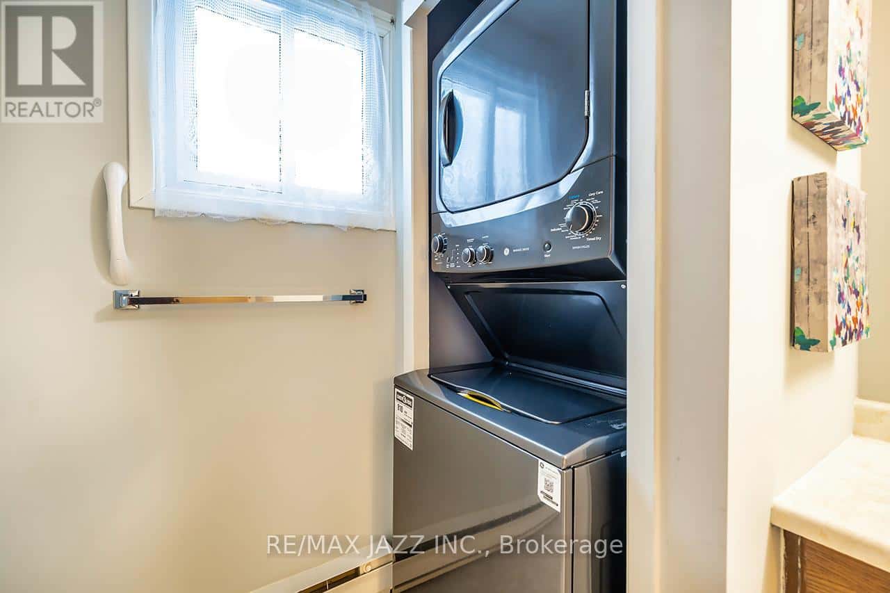 119 WILMOT TRAIL — Clarington (Bowmanville), Ontario - Photo 4 of 76