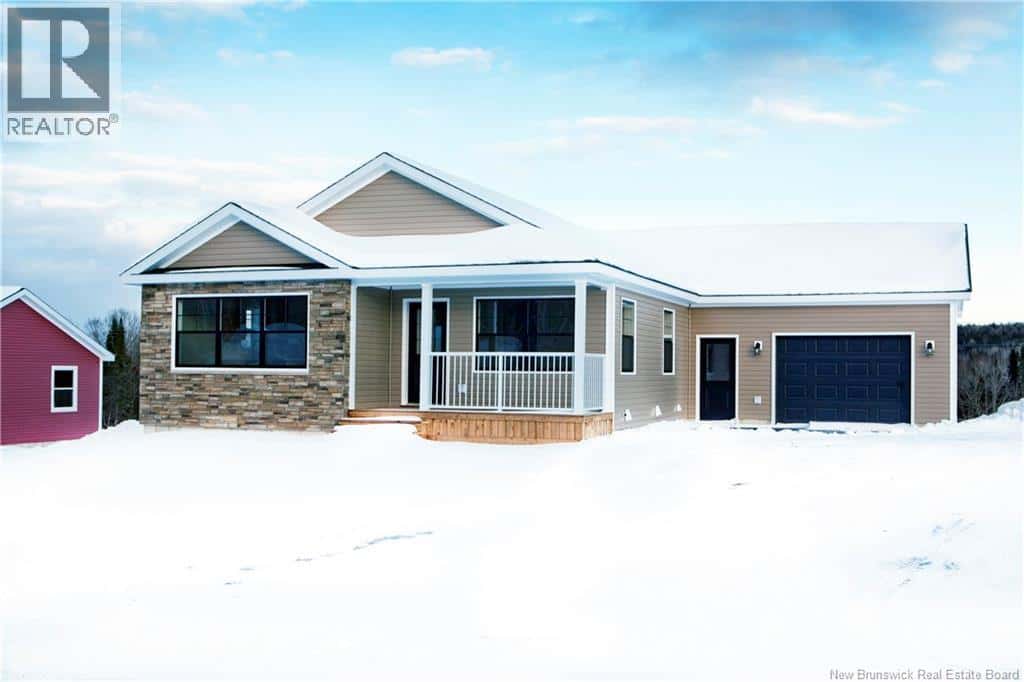 126 Hetherington Court — Woodstock, New Brunswick - Photo 2 of 49