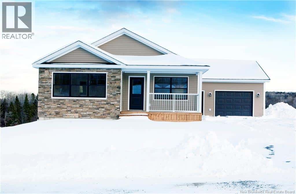 126 Hetherington Court — Woodstock, New Brunswick - Photo 3 of 49