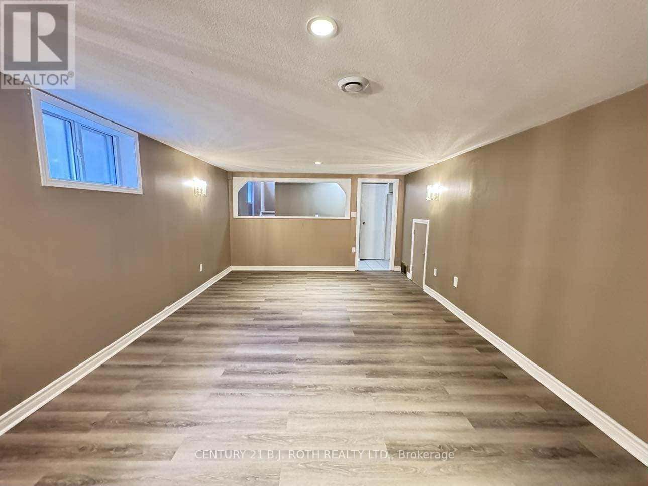 Barrie (Wellington) — Barrie (Wellington) - Photo 3 of 14