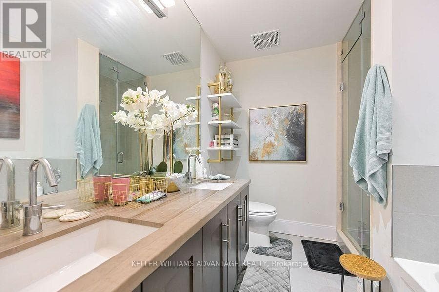 Toronto (Waterfront Communities) — Toronto (Waterfront Communities) - Main photo