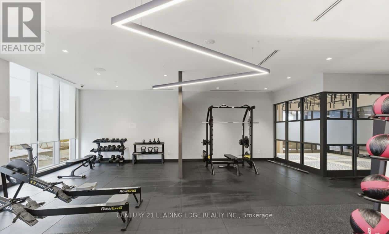 Oshawa (Windfields) — Oshawa (Windfields) - Photo 3 of 13