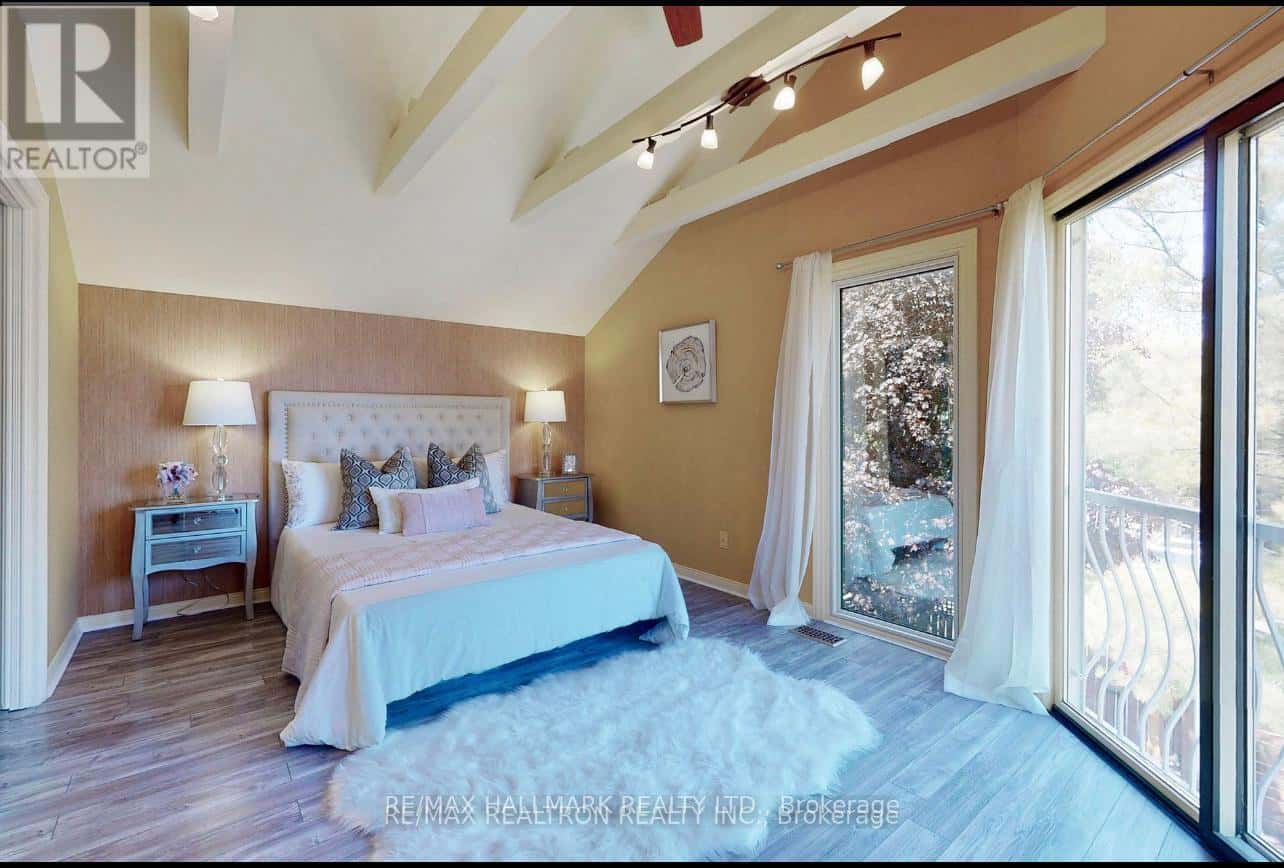 Richmond Hill (Oak Ridges Lake Wilcox) — Richmond Hill (Oak Ridges Lake Wilcox) - Photo 4 of 21