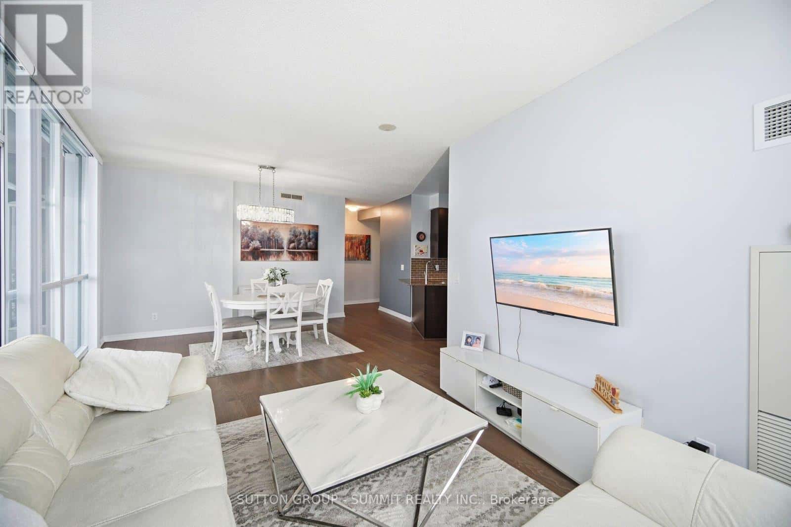 Mississauga (City Centre) — Mississauga (City Centre) - Photo 5 of 50