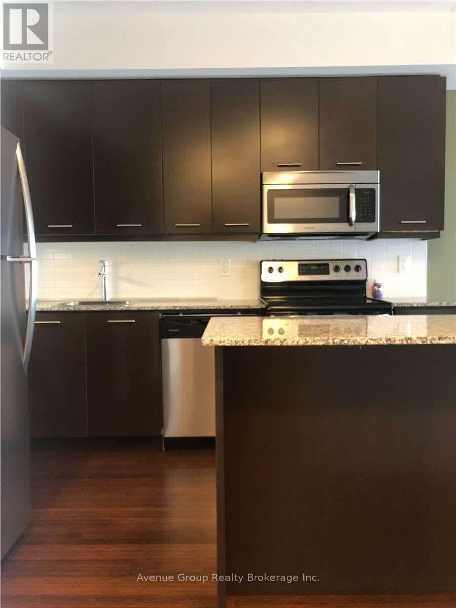 1207 - 360 SQUARE ONE DRIVE — Mississauga (City Centre) - Photo 3 of 13