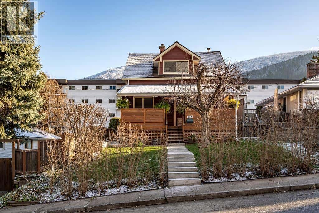 Nelson — Nelson - Photo 3 of 99