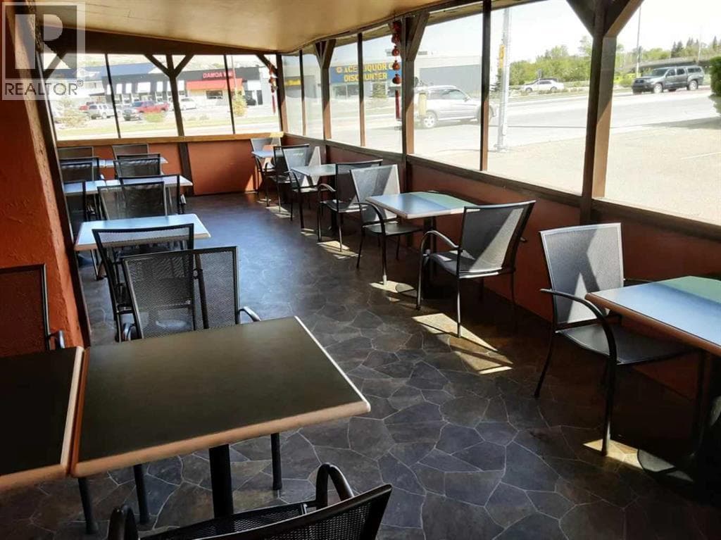 67-71 Bridge Street — Drumheller, Alberta - Main photo