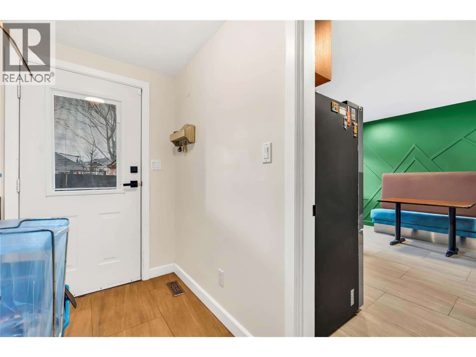 Penticton — Penticton - Photo 5 of 35