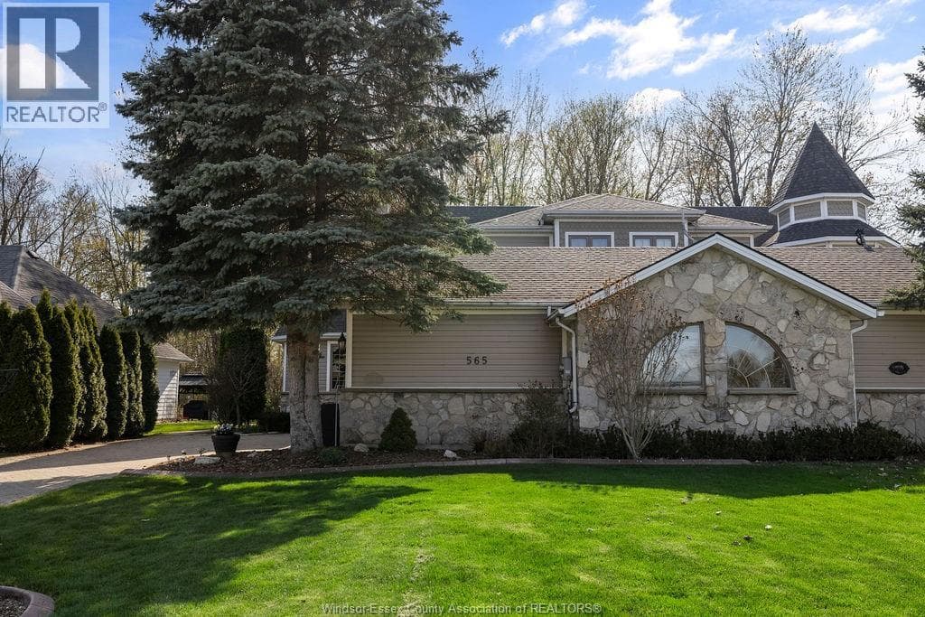 Amherstburg — Amherstburg - Main photo