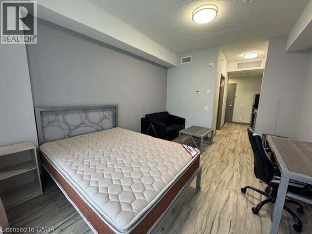 Hamilton — Hamilton - Photo 3 of 12