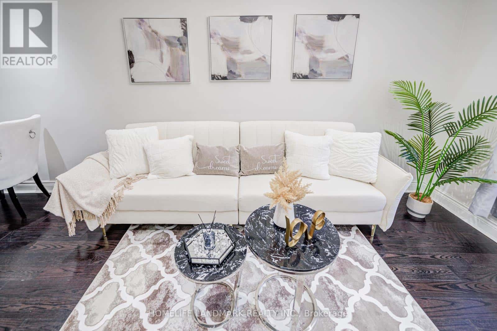 Toronto (Moss Park) — Toronto (Moss Park) - Photo 4 of 37