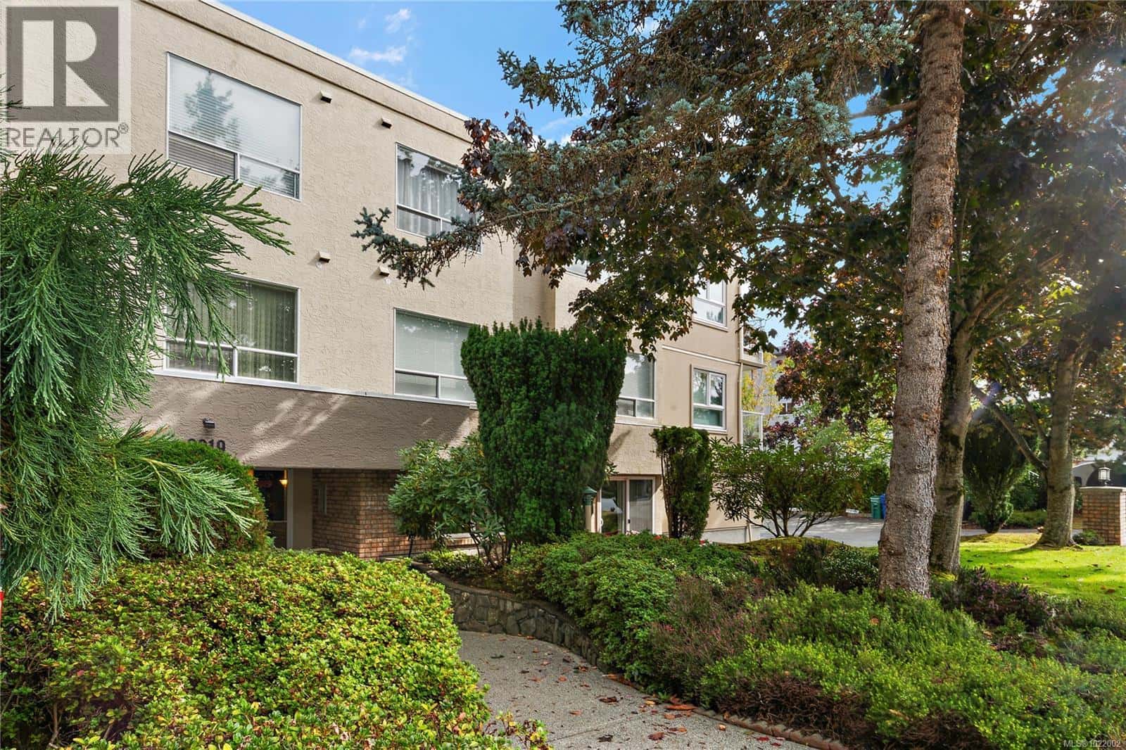 206 9919 Fourth St — Sidney, British Columbia - Photo 5 of 34