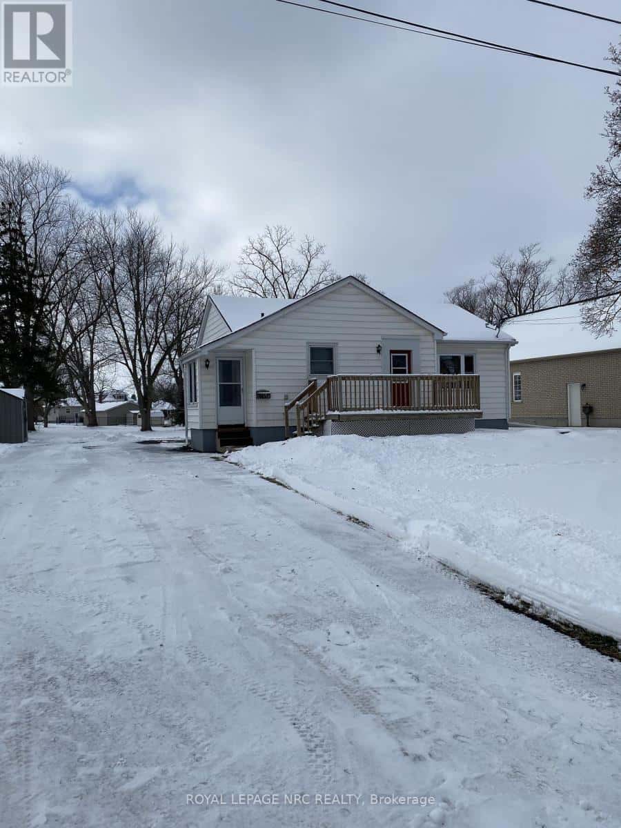 Niagara Falls (Ascot) — Niagara Falls (Ascot) - Photo 5 of 11