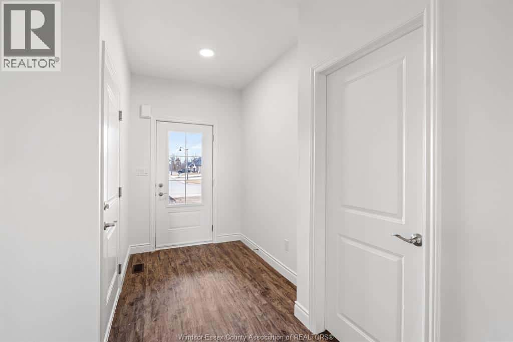 170 McLellan Ave Unit# A — Amherstburg - Photo 5 of 20