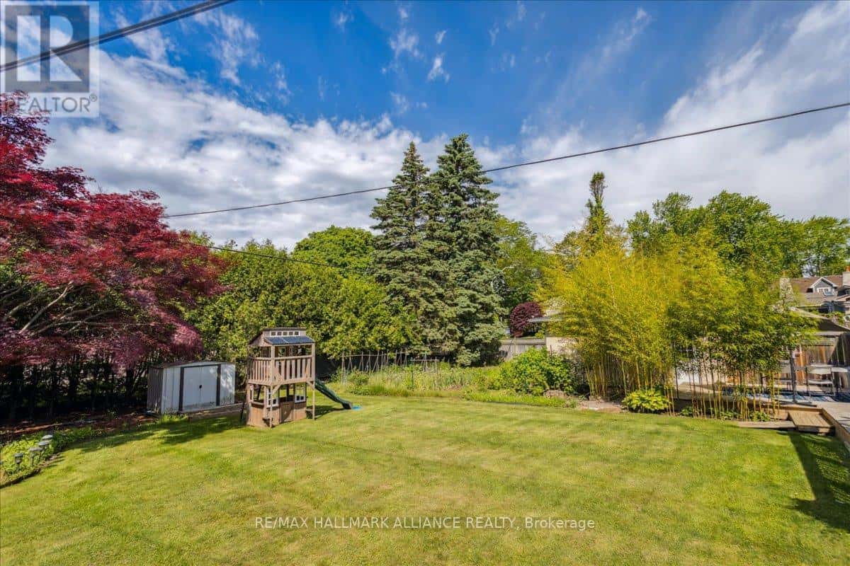 222 ALSCOT CRESCENT — Oakville (MO Morrison), Ontario - Photo 4 of 94