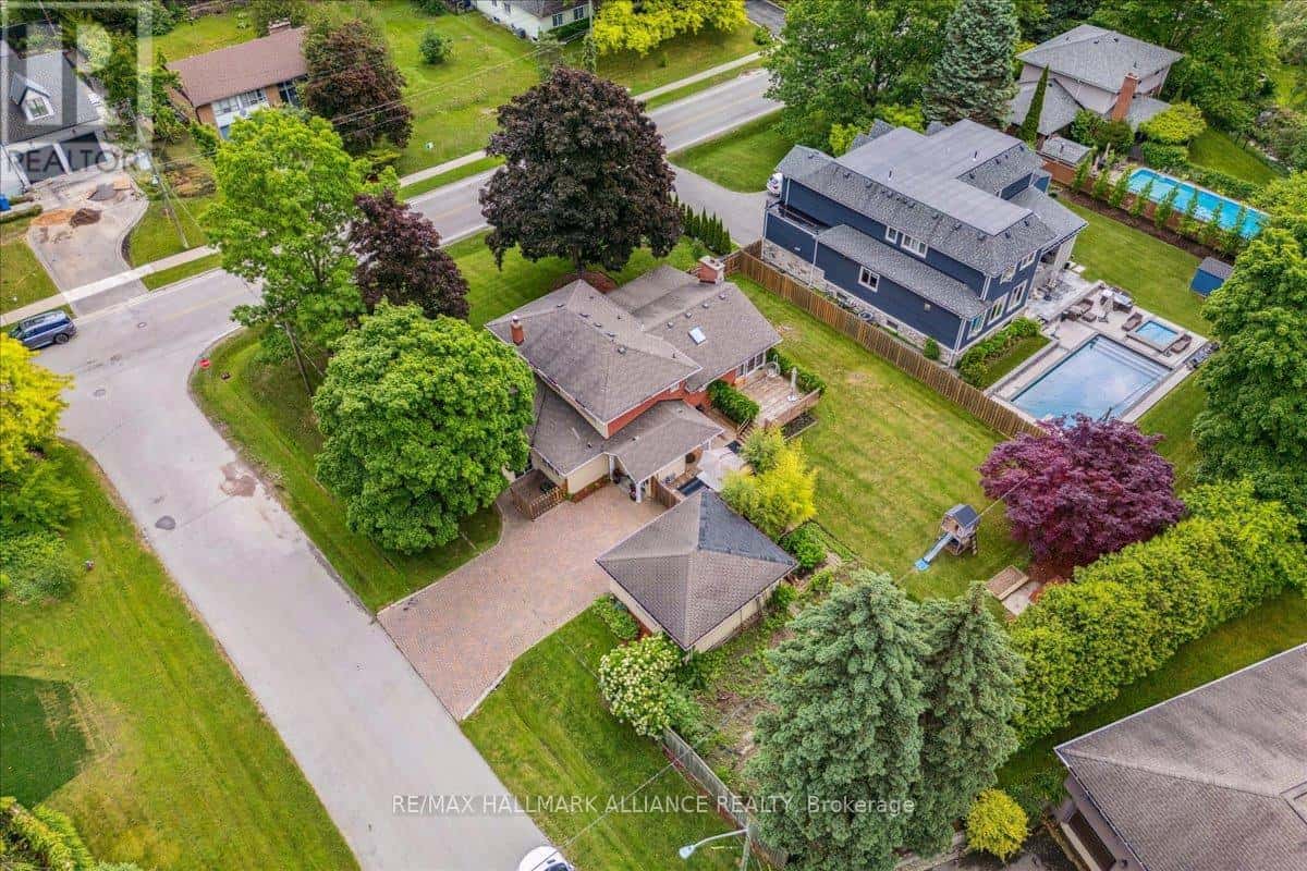 222 ALSCOT CRESCENT — Oakville (MO Morrison), Ontario - Photo 5 of 94