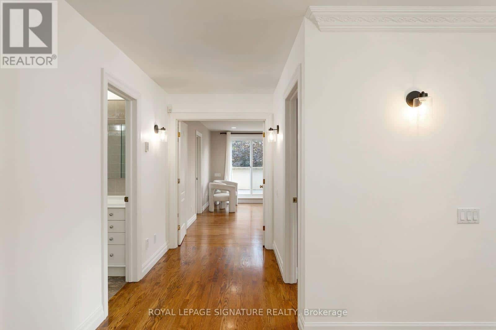 Vaughan (Beverley Glen) — Vaughan (Beverley Glen) - Photo 5 of 40