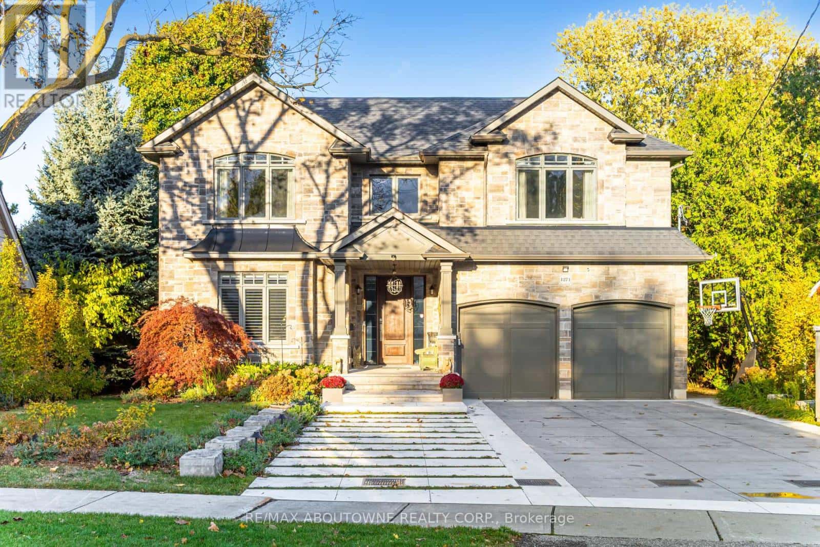 1271 MINEOLA GARDENS — Mississauga (Mineola) - Photo 2 of 48