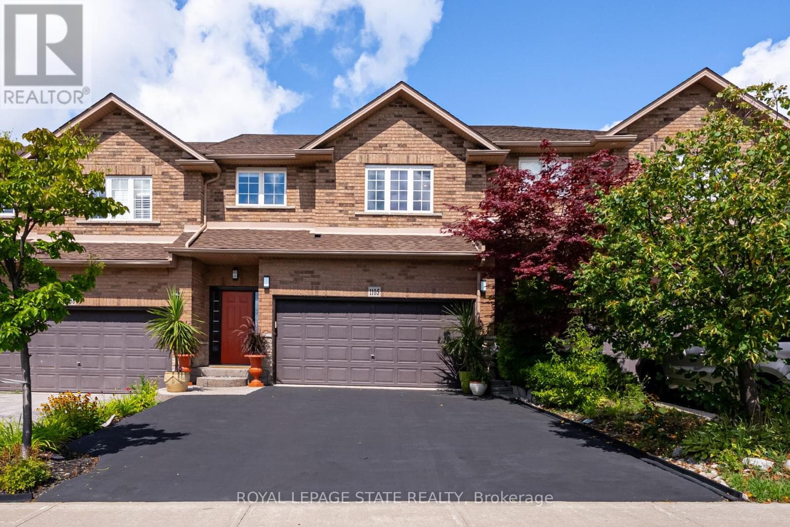 1105 HARROGATE DRIVE — Hamilton (Ancaster), Ontario - Main photo