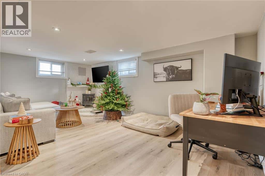 Hamilton — Hamilton - Photo 3 of 37