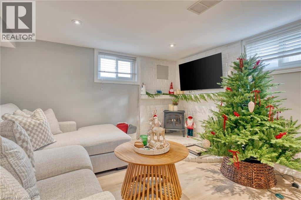 Hamilton — Hamilton - Photo 4 of 37