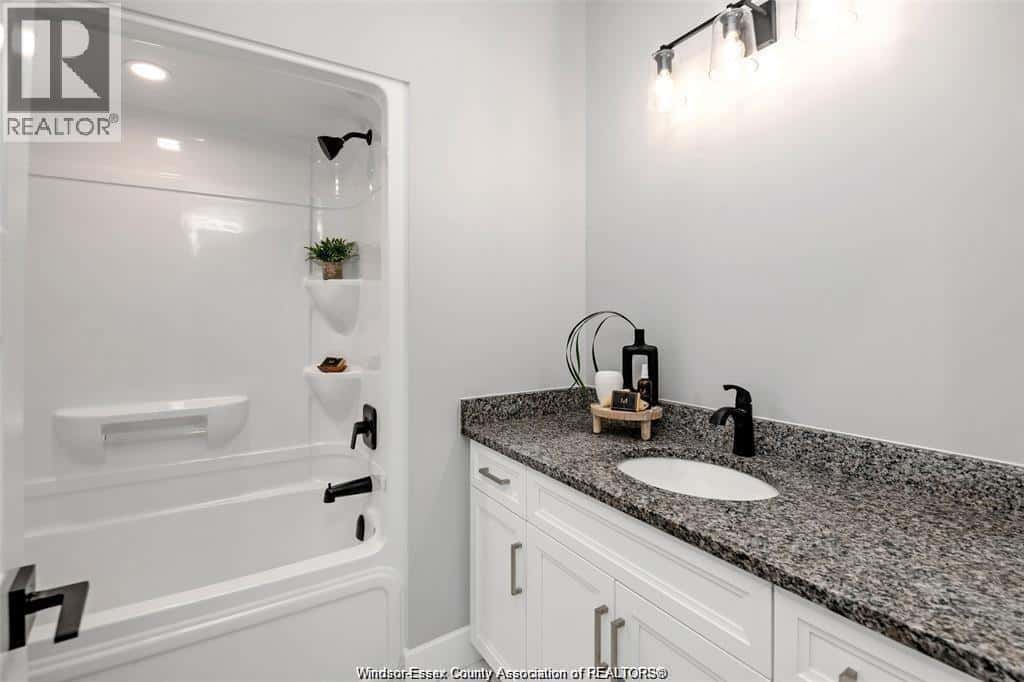 133 BRIGHTON PLACE — Chatham - Photo 3 of 36