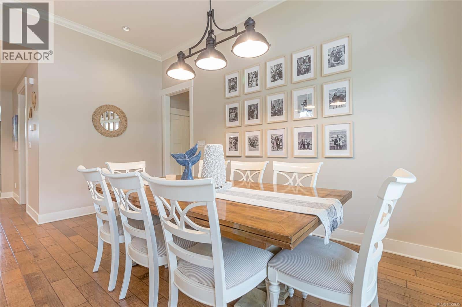 Qualicum Beach — Qualicum Beach - Photo 2 of 76