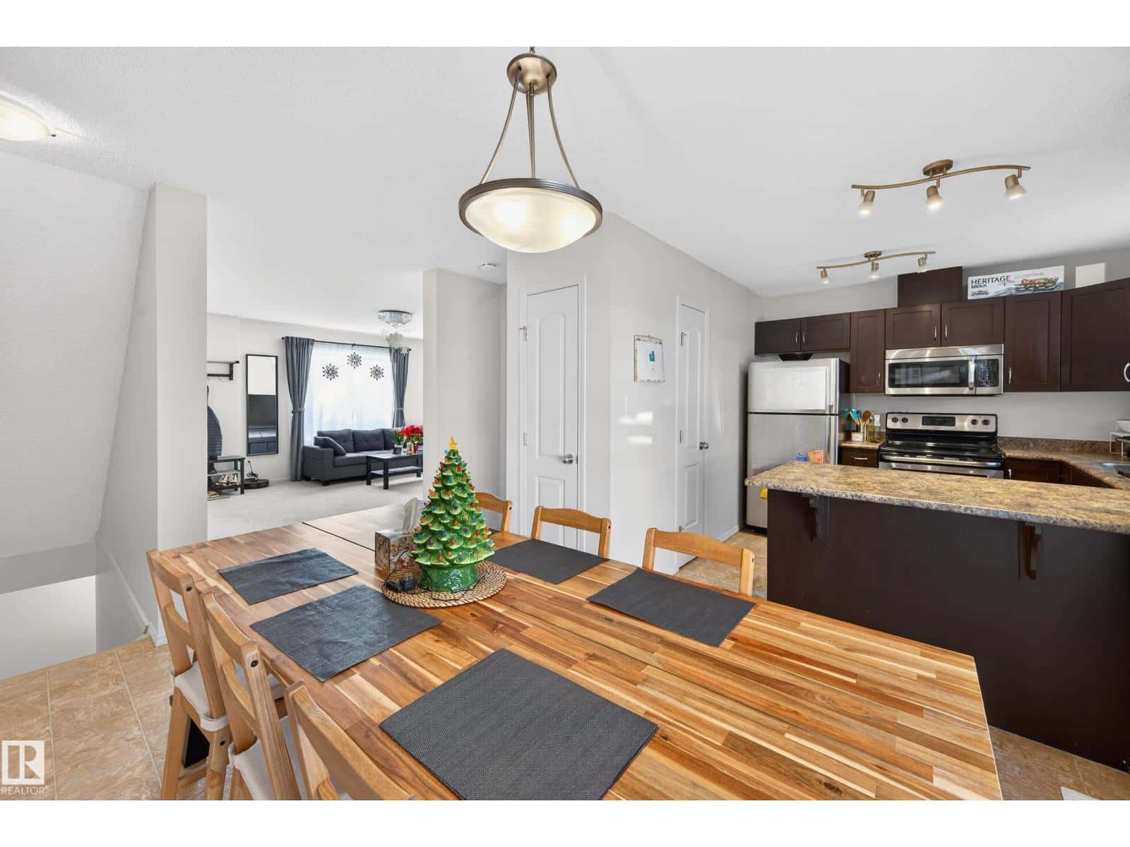 #52 12004 22 AV SW — Edmonton - Photo 2 of 25