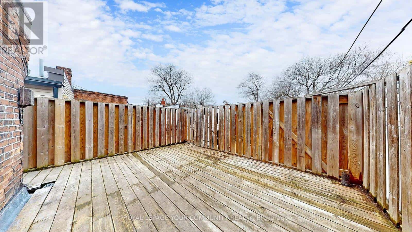 Toronto (South Parkdale) — Toronto (South Parkdale) - Photo 4 of 32