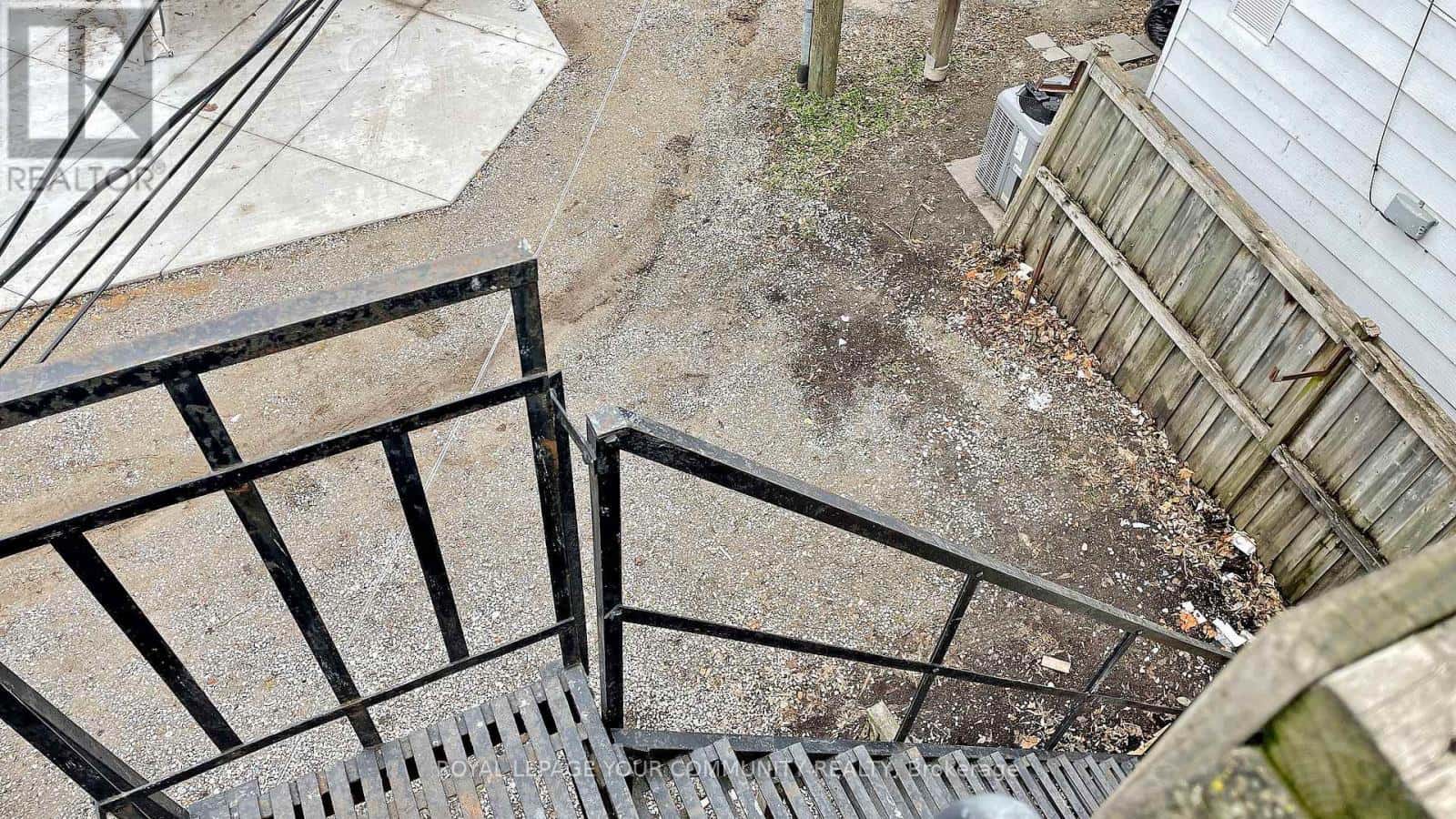 Toronto (South Parkdale) — Toronto (South Parkdale) - Photo 3 of 32