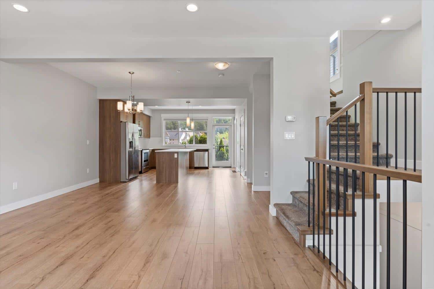 Chilliwack — Chilliwack - Photo 3 of 28