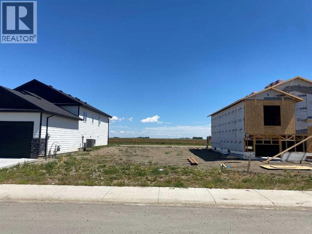 1909 Parkside Way — Coaldale, Alberta - Main photo