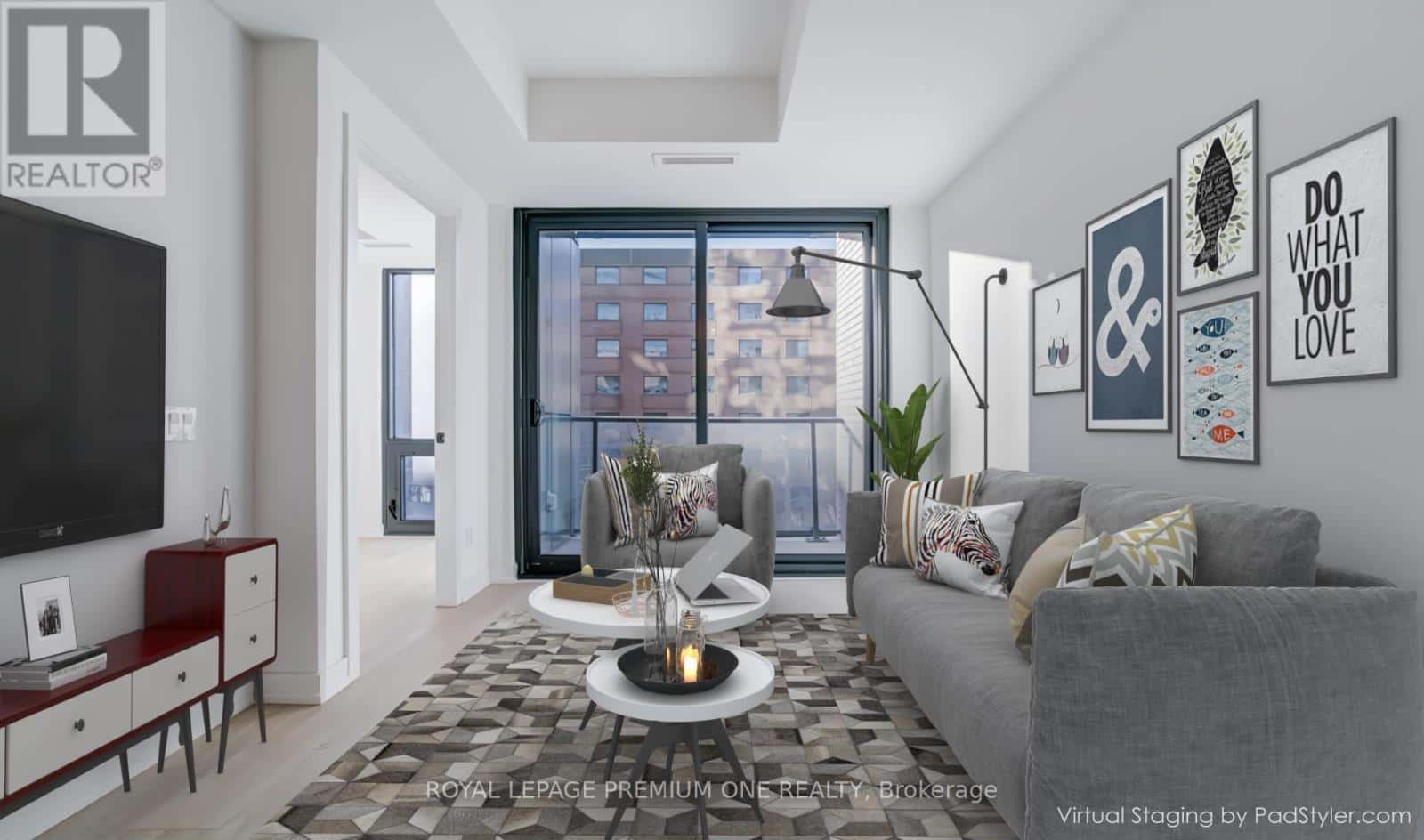 Toronto (Waterfront Communities) — Toronto (Waterfront Communities) - Photo 5 of 12